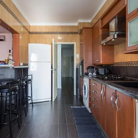 The Flat By Lisbeyond