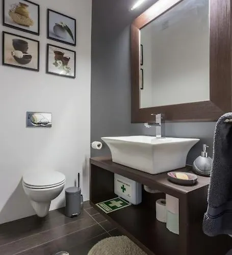 The Flat By Lisbeyond Appartamento *